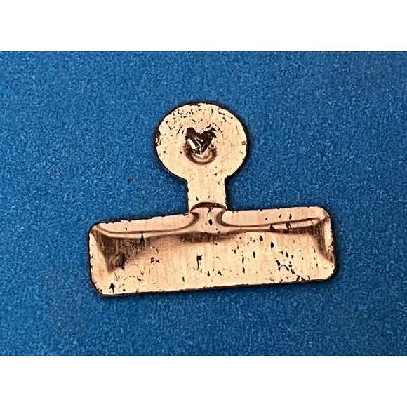 Original 1960's Richard Nixon Campaign Metal Tin Fold Over Pin Button Gold - Picture 5 of 5